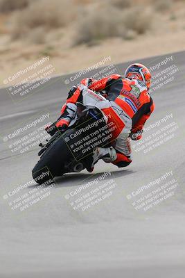 media/Dec-17-2022-SoCal Trackdays (Sat) [[224abd9271]]/Turn 10 Backside (120pm)/